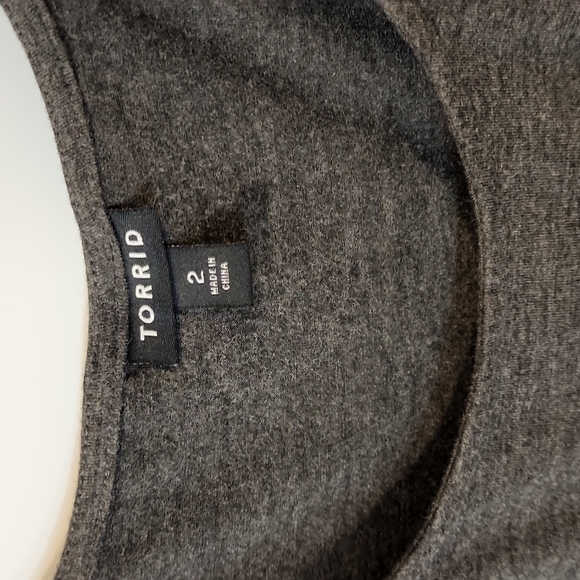 Torrid, Gray cold Sholder dress. 2 - Picture 3 of 3